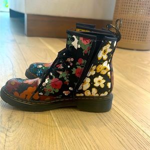 Barely worn adorable girls floral doc martens